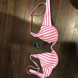Striped underwire bikini